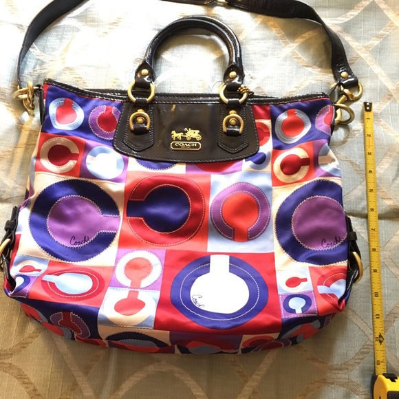 Authentic Coach Shoulder Bag - Picture 2 of 7